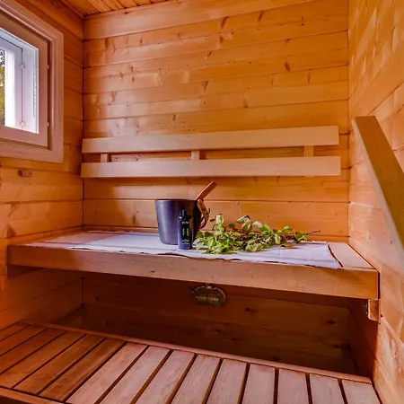 Appartamento Hygge Host - Sauna Cottage By The Lake, Norvajaervi Rovaniemi