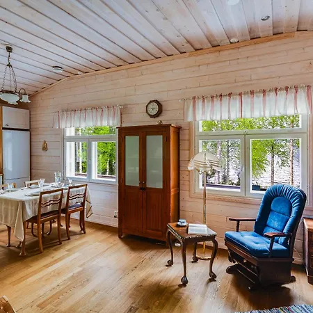 Hygge Host - Sauna Cottage By The Lake, Norvajaervi * Rovaniemi